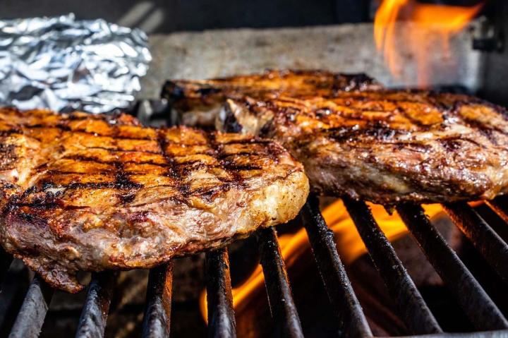 <p>How Should I Order My Steak: Rare, Medium, or Well-Done?, Davie</p>
